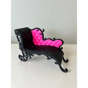 Monster High Freaky Fusion Catacombs Chaise Lounge Bench 2013